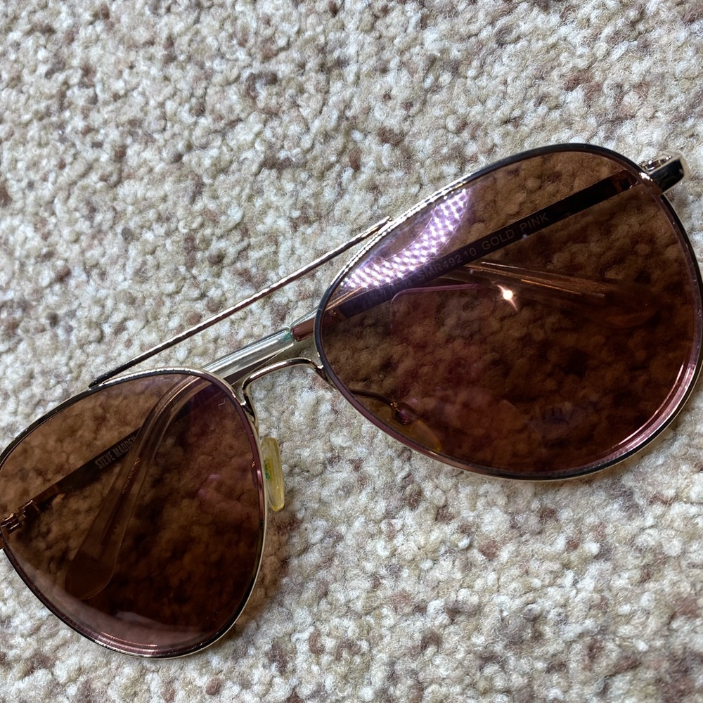 Steve Madden Aviator Sunglasses